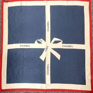 CHANEL Foulard - Red Cream Blue Gift 🎁 Ribbon 🎀 Tie Design